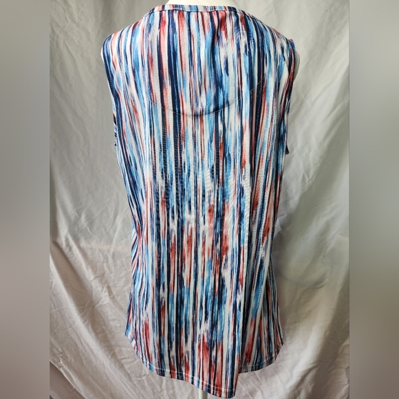 Gloria Vanderbilt Blue and White Sleeveless Tank Top - Picture 5 of 10